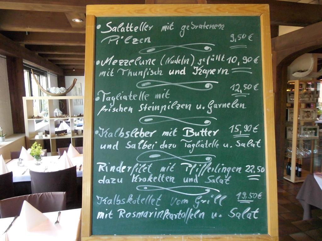 Hotel-Restaurant Schwyzerhuesli Фирнхайм Экстерьер фото