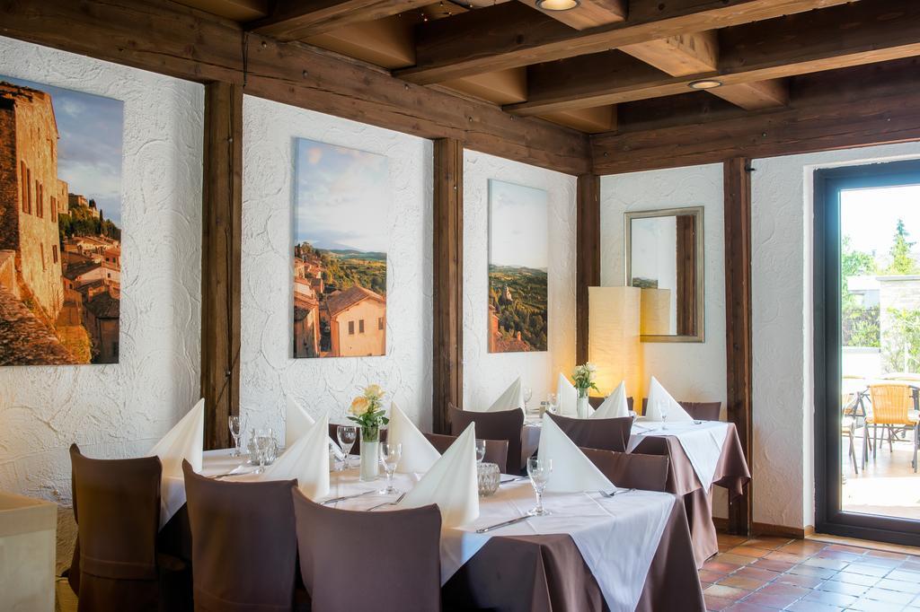 Hotel-Restaurant Schwyzerhuesli Фирнхайм Экстерьер фото