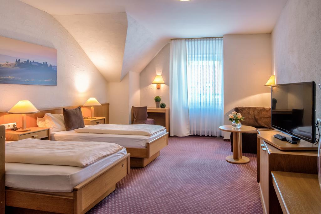 Hotel-Restaurant Schwyzerhuesli Фирнхайм Экстерьер фото